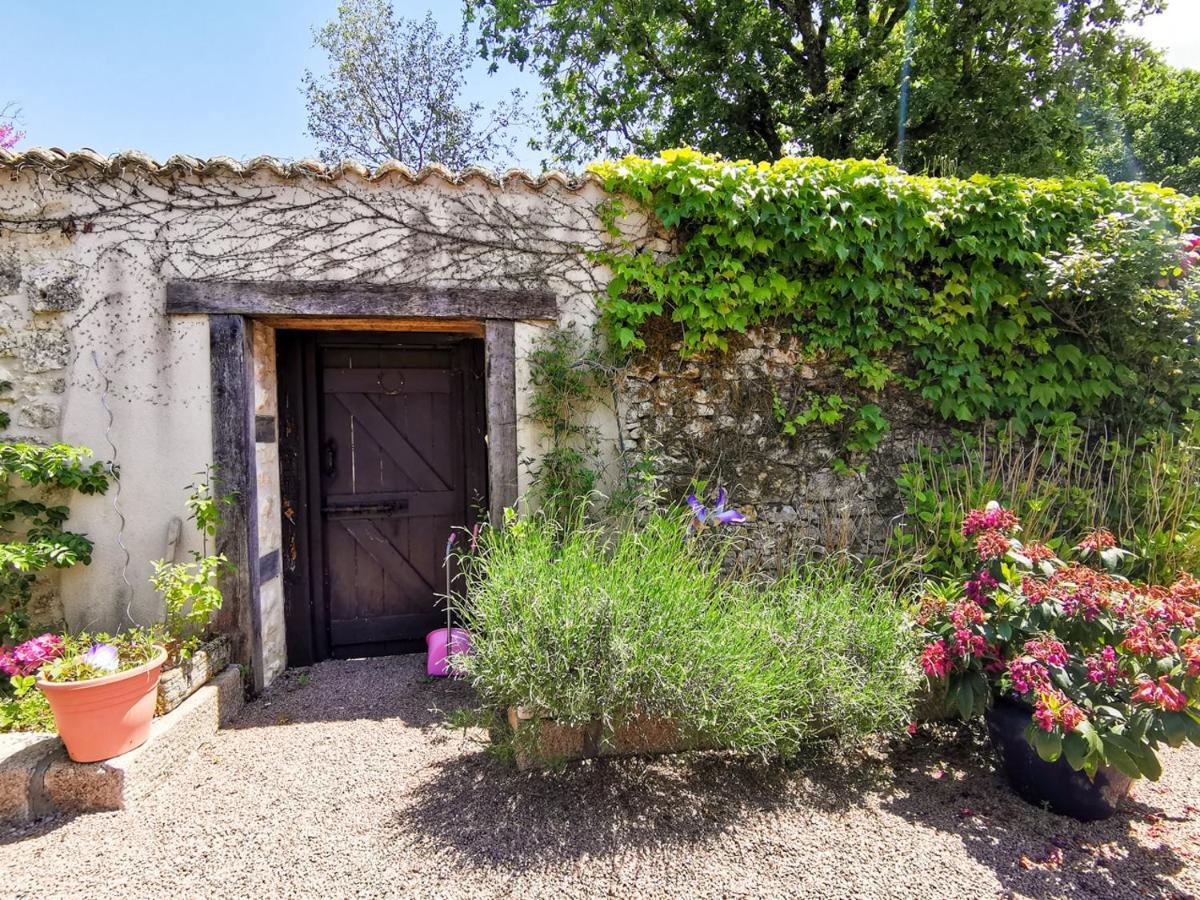 Les Grozilles Bed & Breakfast Feuillade Luaran gambar