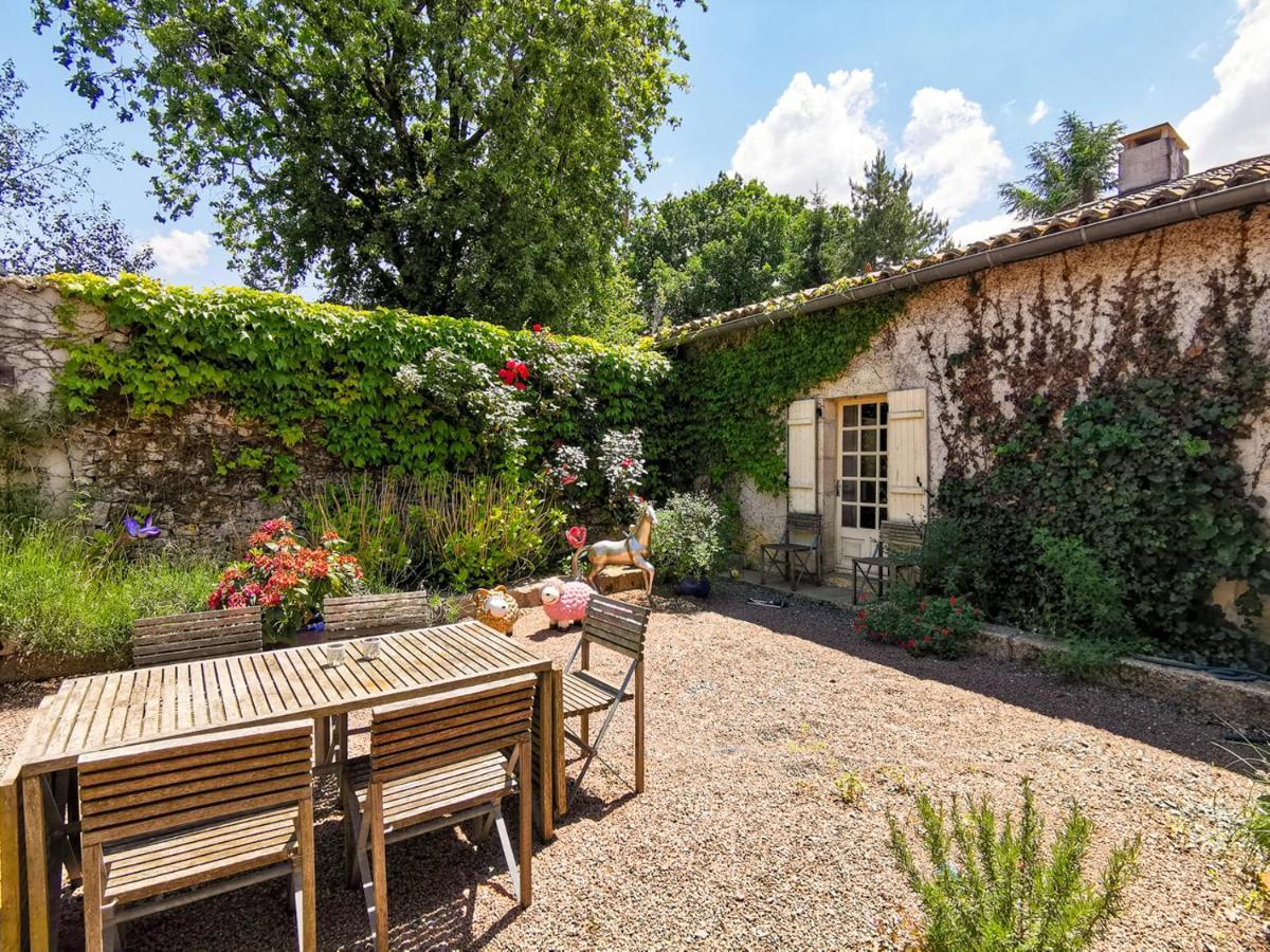 Les Grozilles Bed & Breakfast Feuillade Luaran gambar