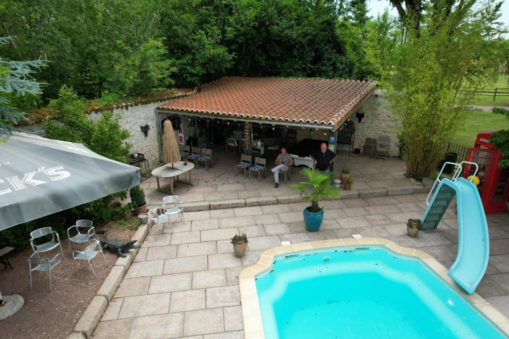 Les Grozilles Bed & Breakfast Feuillade Luaran gambar